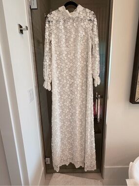Rare Vintage NWT Ivory Giamba long-sleeve lace gown by Giambatista Valli